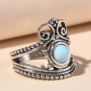 Fashion Ring - Bohemian style turquoise blue & metal ring - NWOT - size 8